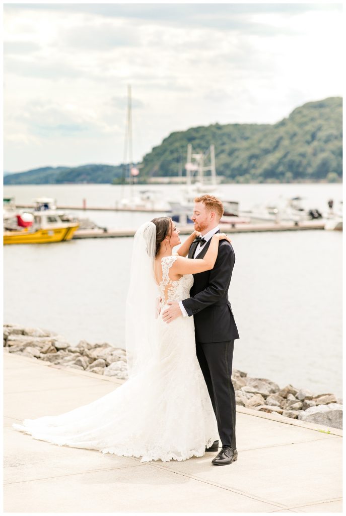 Nautical Weddings 
