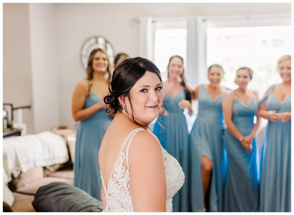 Bride and bridesmaids 