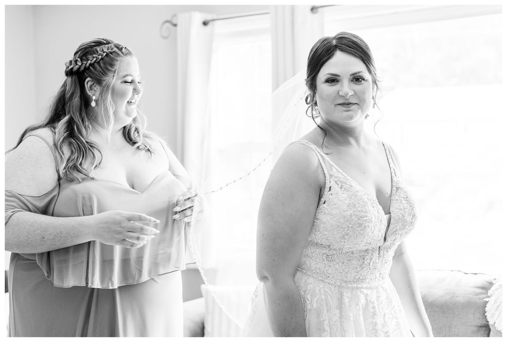 veil on a bride 